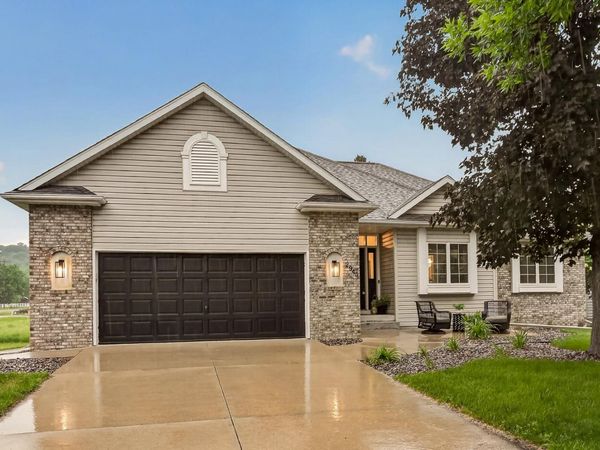2945 Stonegate Court SW, Rochester, MN 55902