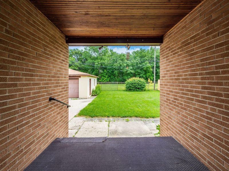 380 Topsfield Road, Columbus, OH 43228 Photo 39