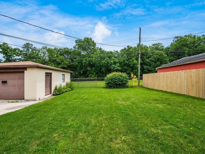 380 Topsfield Road, Columbus, OH 43228 Photo 6