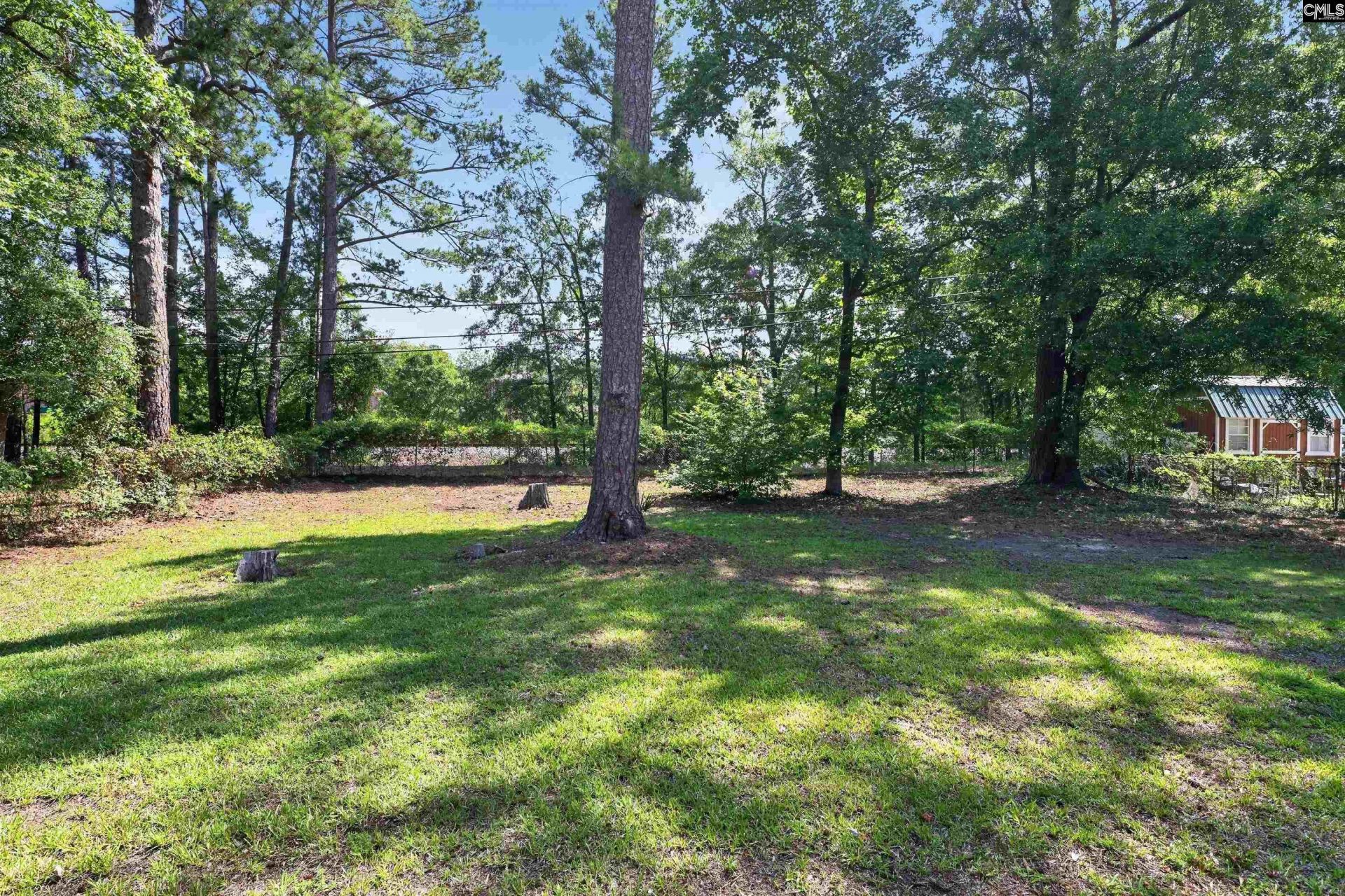 3725 Harrogate Road  Photo 5
