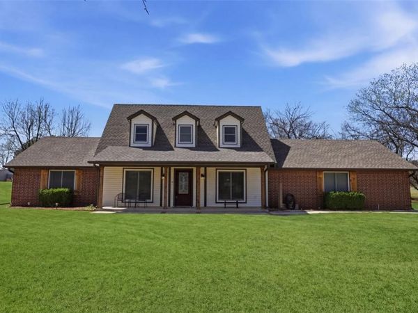 319 E Cedar Drive, Tuttle, OK 73089