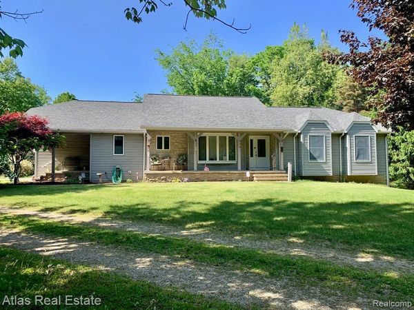 6075 Mayville Road, Koylton Twp, MI 48727