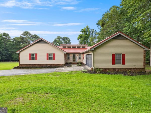 217 Lynn Drive, Fayetteville, GA 30215