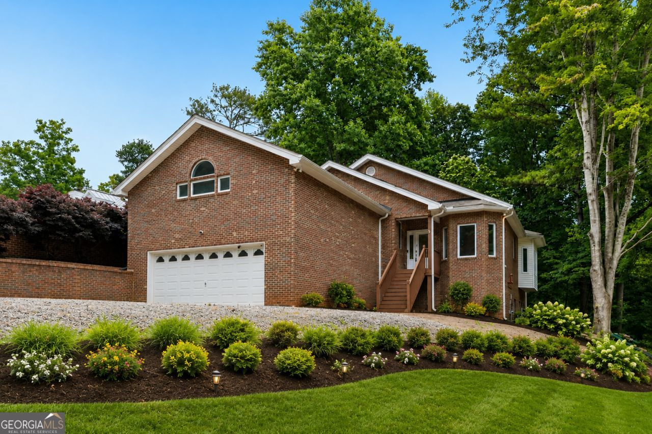 6137 White Oak Drive, Flowery Branch, GA 30542 Main Photo