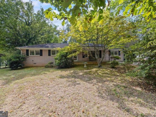 589 Creek View Drive, Lawrenceville, GA 30044