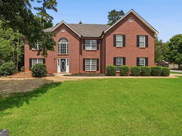 5740 Grove Place Crossing, Lilburn, GA 30047