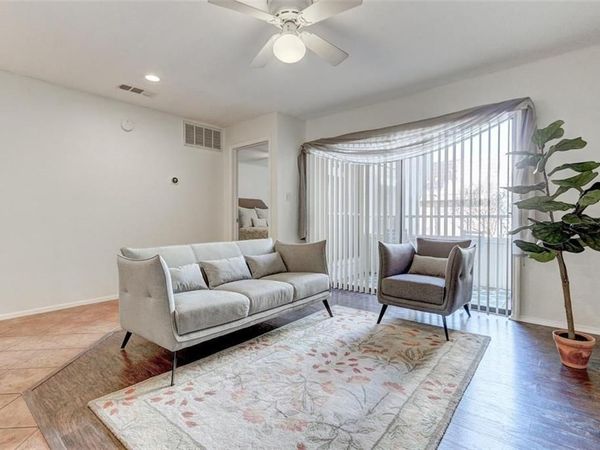 3115 Helms ST , Unit 204, Austin, TX 78705