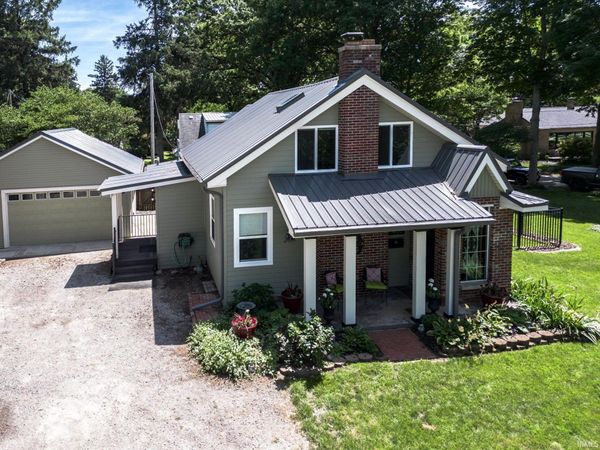 1408 Saint Joe River Drive, Fort Wayne, IN 46805
