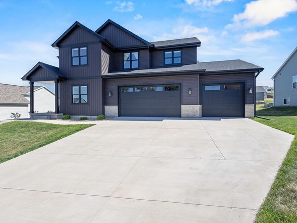 552 Autumn Ridge Court, Oregon, WI 53575