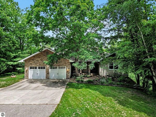 1560 Bruder Drive, Mt Pleasant, MI 48858
