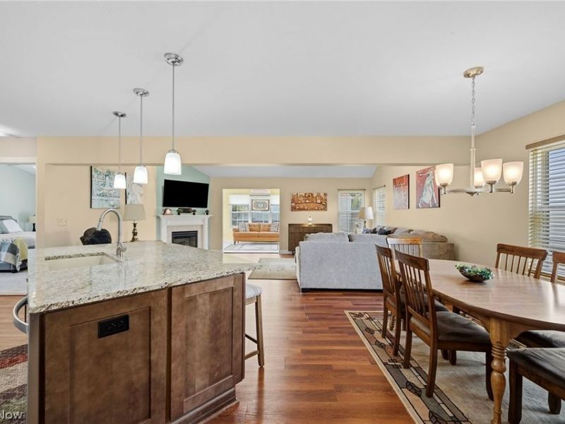 1584 Silver Oak Circle, Twinsburg, OH 44087 Photo 12