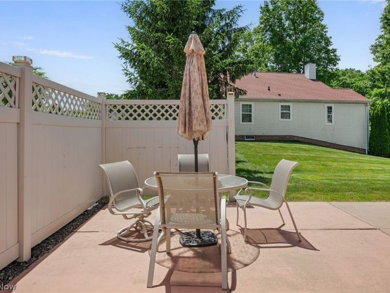 1584 Silver Oak Circle, Twinsburg, OH 44087 Photo 8
