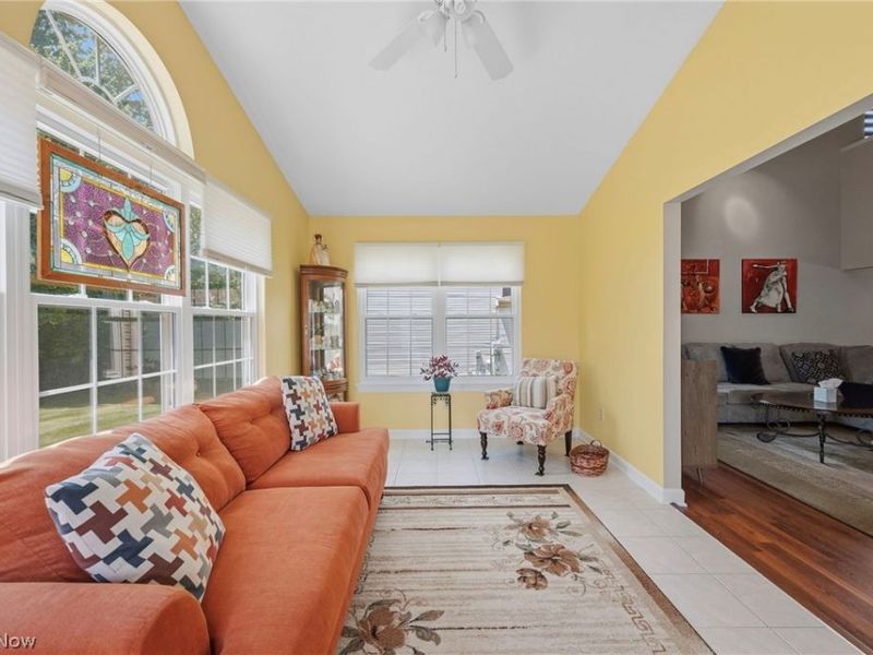 1584 Silver Oak Circle, Twinsburg, OH 44087 Photo 9