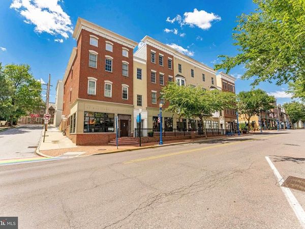 136 BRIDGE STREET, Unit 302, PHOENIXVILLE, PA 19460