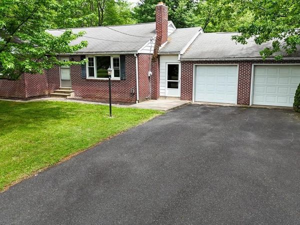 2355 N OLD BETHLEHEM PIKE, QUAKERTOWN, PA 18951