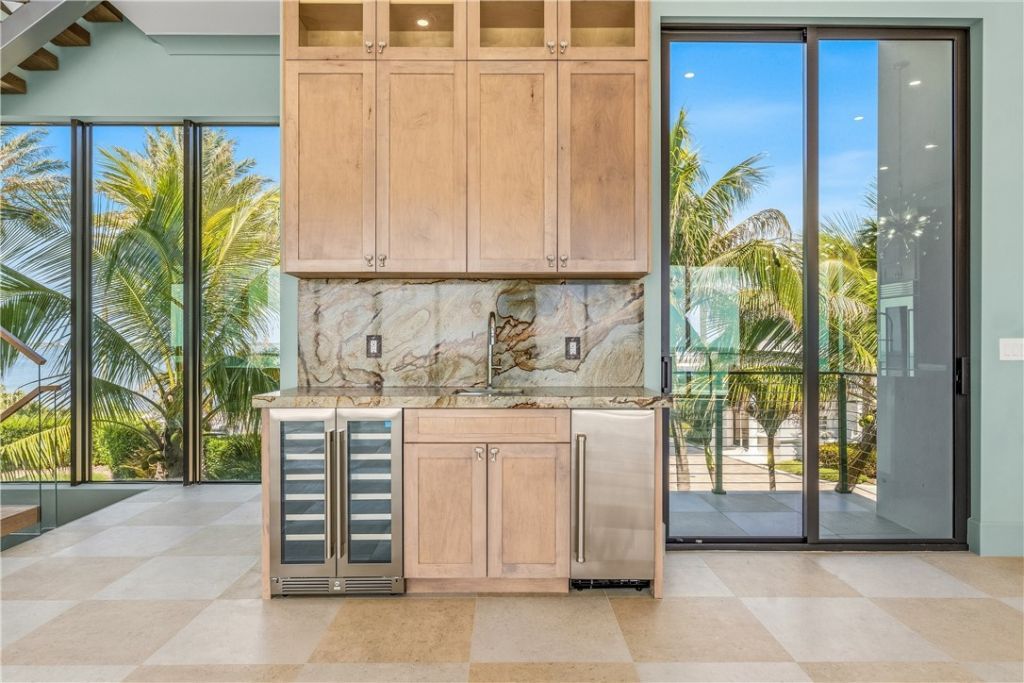 8120 S Ocean Drive, Jensen Beach, FL 34957 Photo