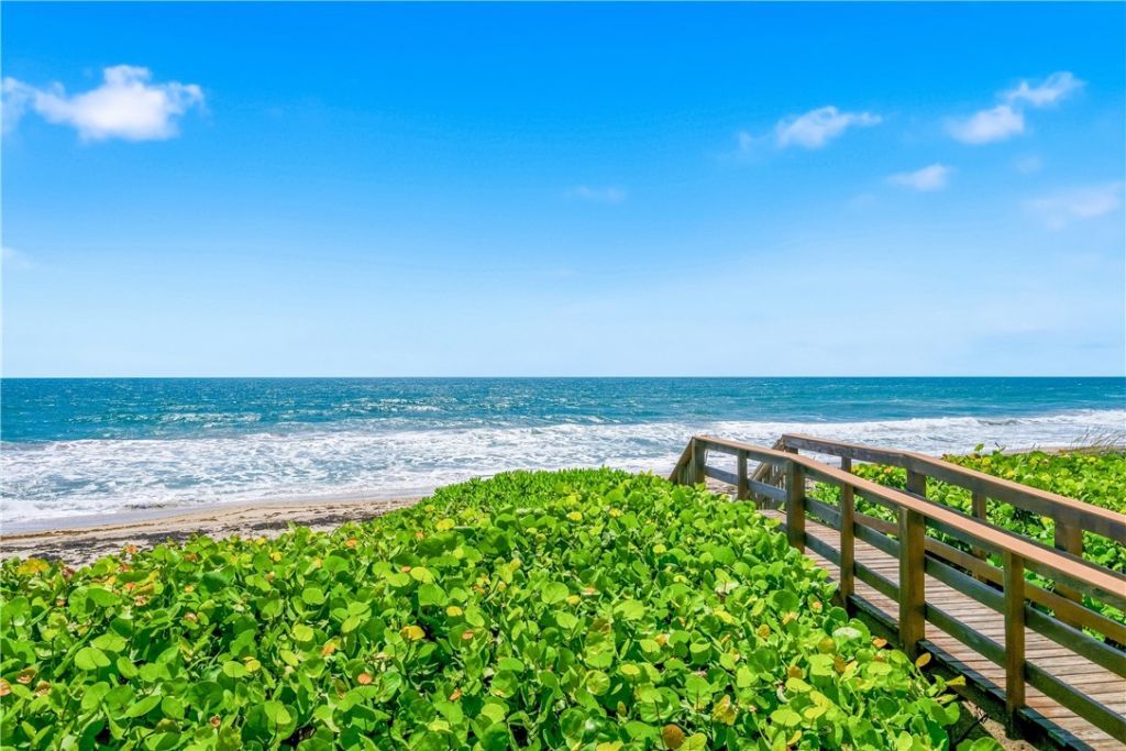 8120 S Ocean Drive, Jensen Beach, FL 34957 Photo