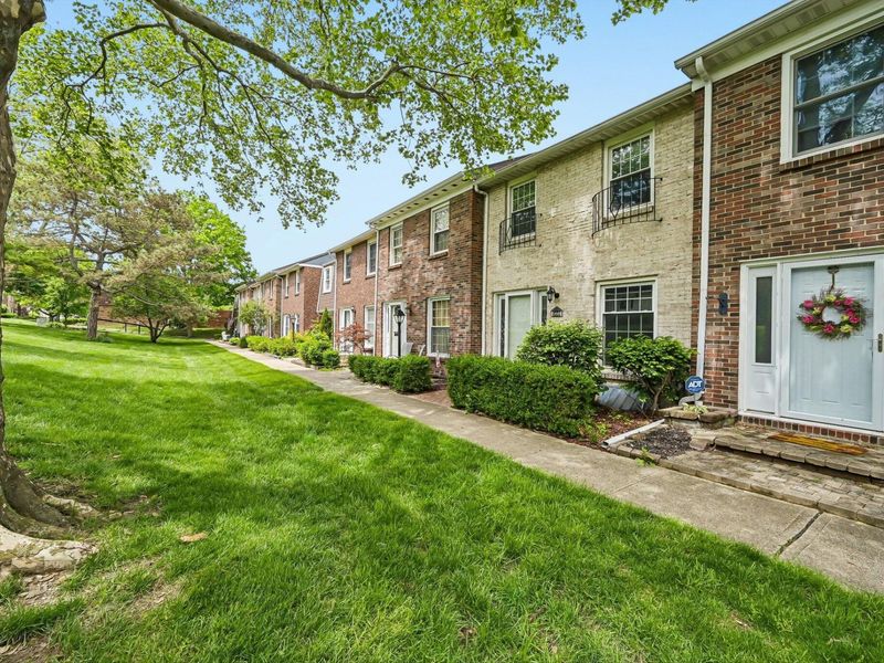 601 Dlyn Street , Columbus, OH 43228 Photo 20