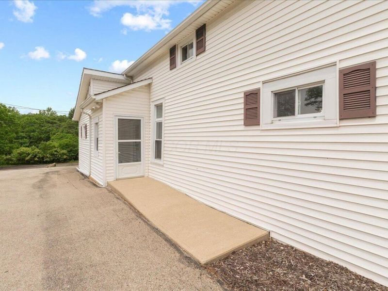 1045-1049 N Main Street , Bellefontaine, OH 43311 Photo 11