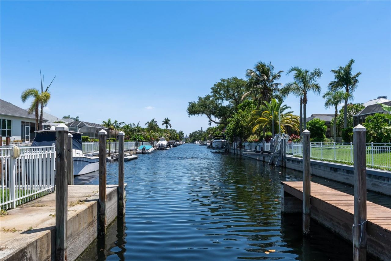 4306 Barracuda Drive, Bradenton, FL 34208 Photo
