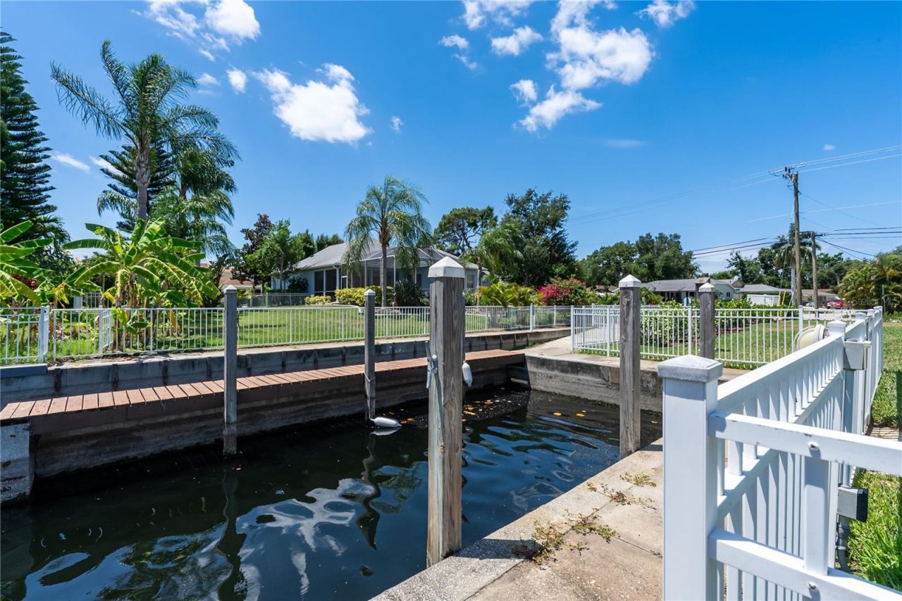 4306 Barracuda Drive, Bradenton, FL 34208 Photo