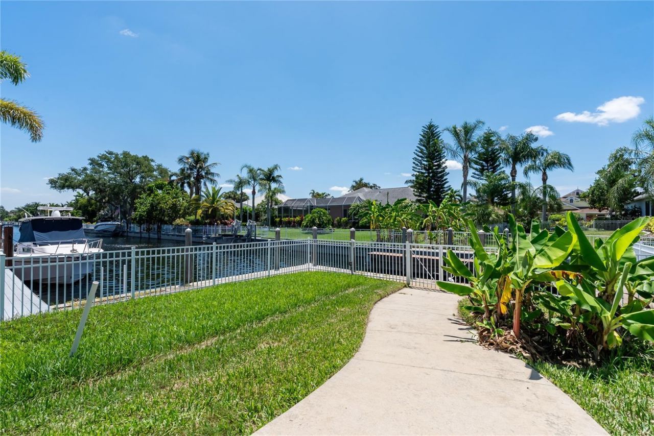 4306 Barracuda Drive, Bradenton, FL 34208 Photo