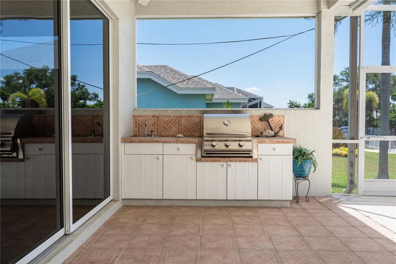 4306 Barracuda Drive, Bradenton, FL 34208 Photo