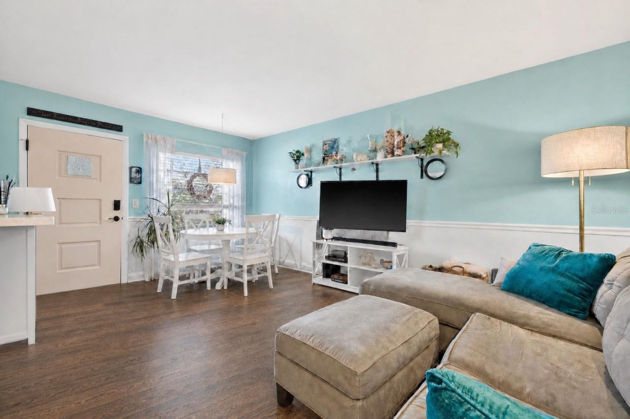4000 3rd Street N, Unit 304, Saint Petersburg, FL 33703 Photo