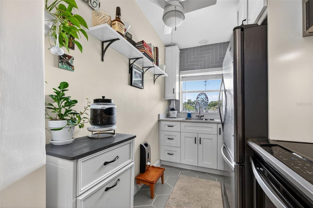 4000 3rd Street N, Unit 304, Saint Petersburg, FL 33703 Photo