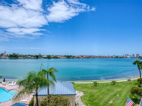 7974 SAILBOAT KEY BOULEVARD S, Unit 301, SOUTH PASADENA, FL 33707