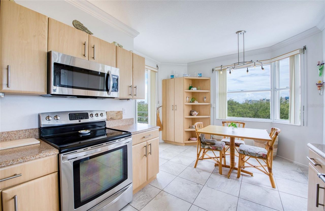 7974 Sailboat Key Boulevard S, Unit 301, South Pasadena, FL 33707 Photo