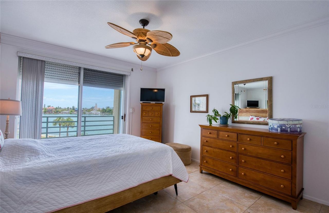 7974 Sailboat Key Boulevard S, Unit 301, South Pasadena, FL 33707 Photo