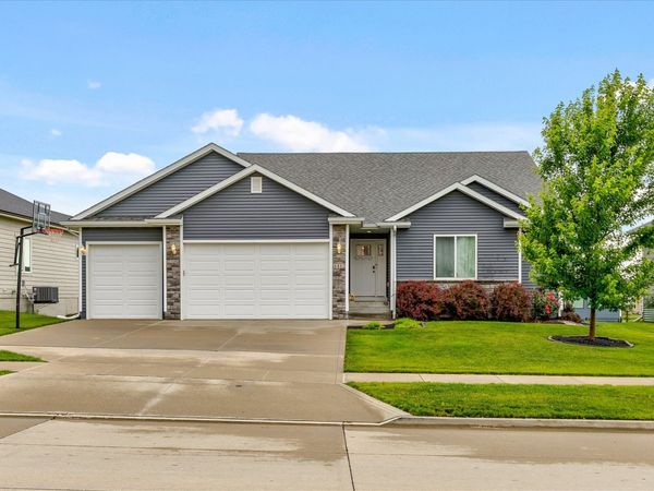 1412 NE Park Street , Grimes, IA 50111