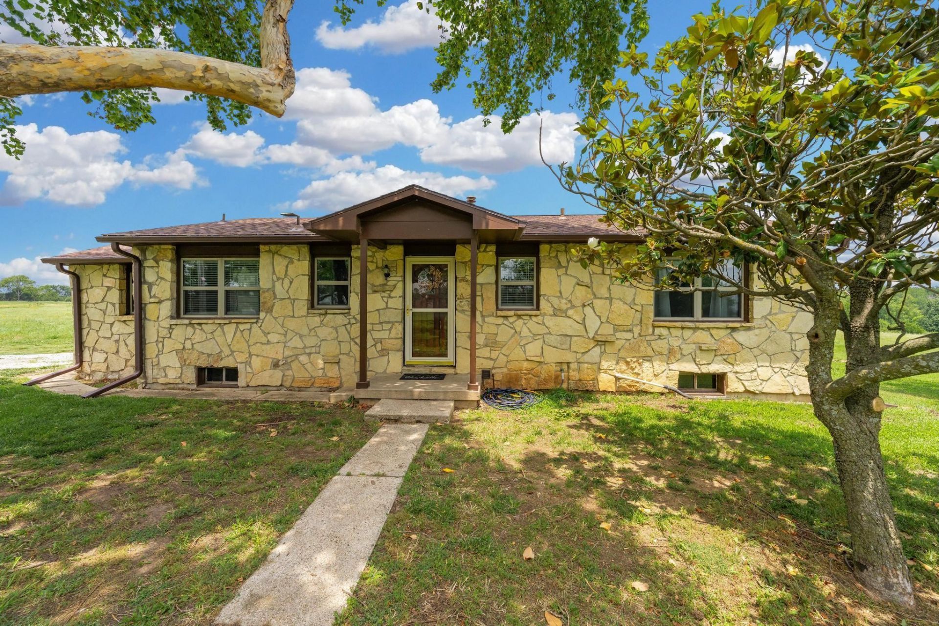 14464 172nd Rd, Winfield, KS 67156 Main Photo