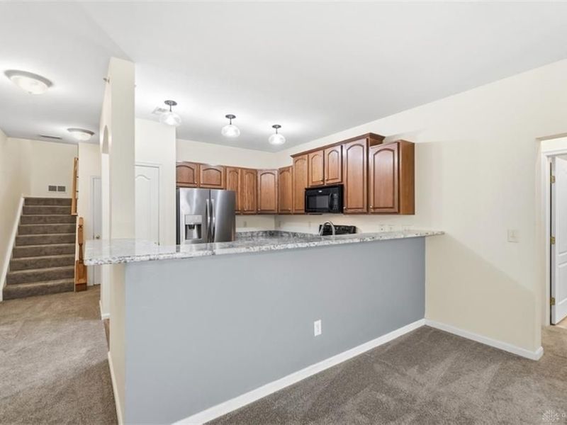 7462 Bridge Point Drive, Green Township, OH 45248 Photo 11