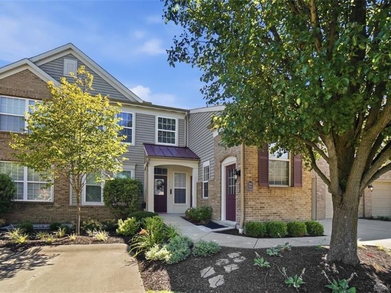 7462 Bridge Point Drive, Green Township, OH 45248 Photo 2
