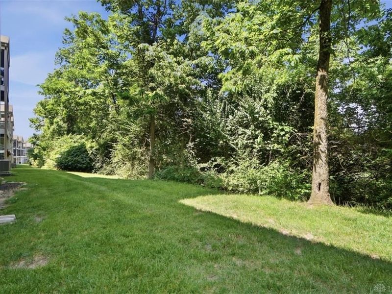 7462 Bridge Point Drive, Green Township, OH 45248 Photo 34