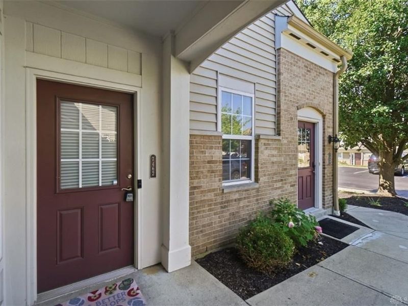 7462 Bridge Point Drive, Green Township, OH 45248 Photo 5