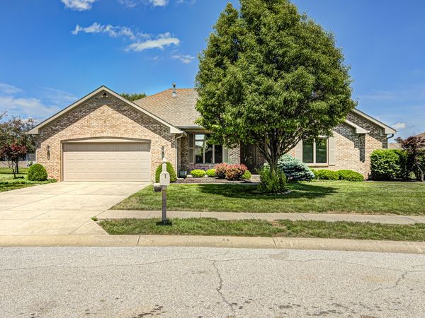 1156 Woodridge, Brownsburg, IN 46112