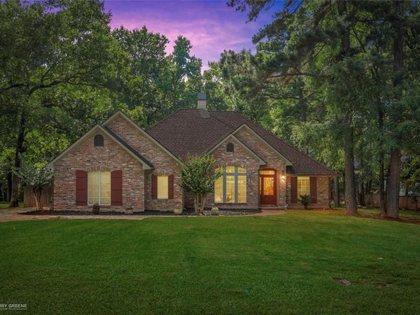 100 Preston Bay Circle , Benton, LA 71006