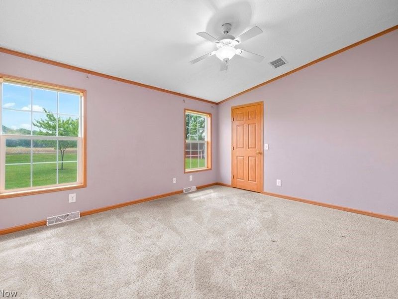 18741 West Road, Wellington, OH 44090 Photo 8