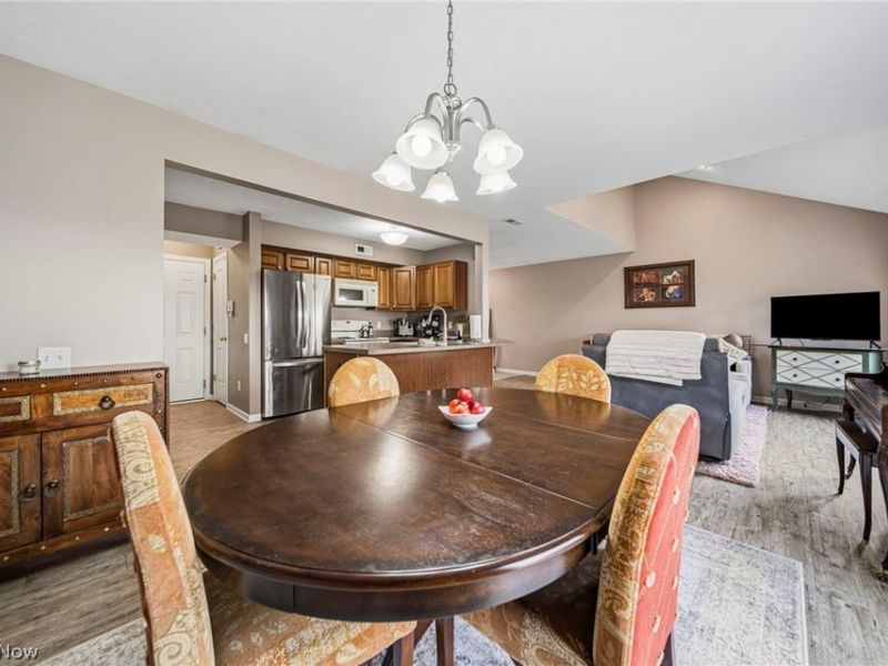 988 Tradewinds Cove, Painesville, OH 44077 Photo 11
