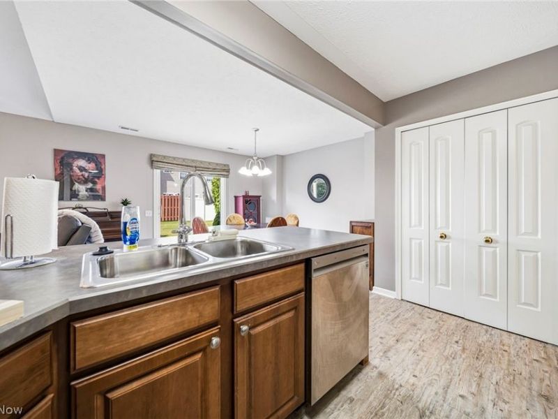 988 Tradewinds Cove, Painesville, OH 44077 Photo 15