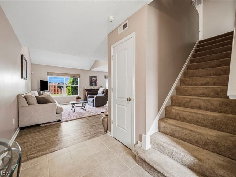 988 Tradewinds Cove, Painesville, OH 44077 Photo 5
