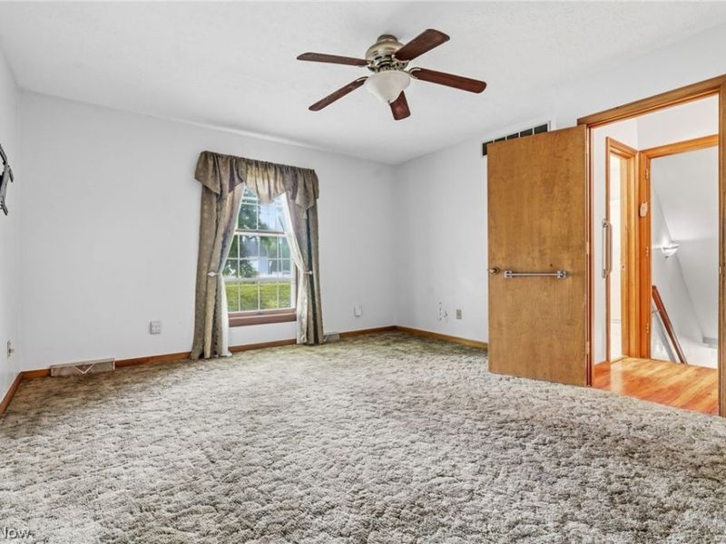7439 State Route 43, Kent, OH 44240 Photo 17