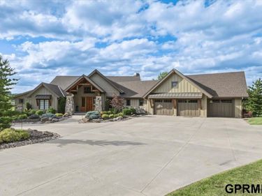 29616 Coldwater Avenue, Honey Creek, IA 51542