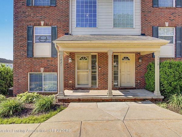 1421 Academy Lane, Lansing, MI 48906