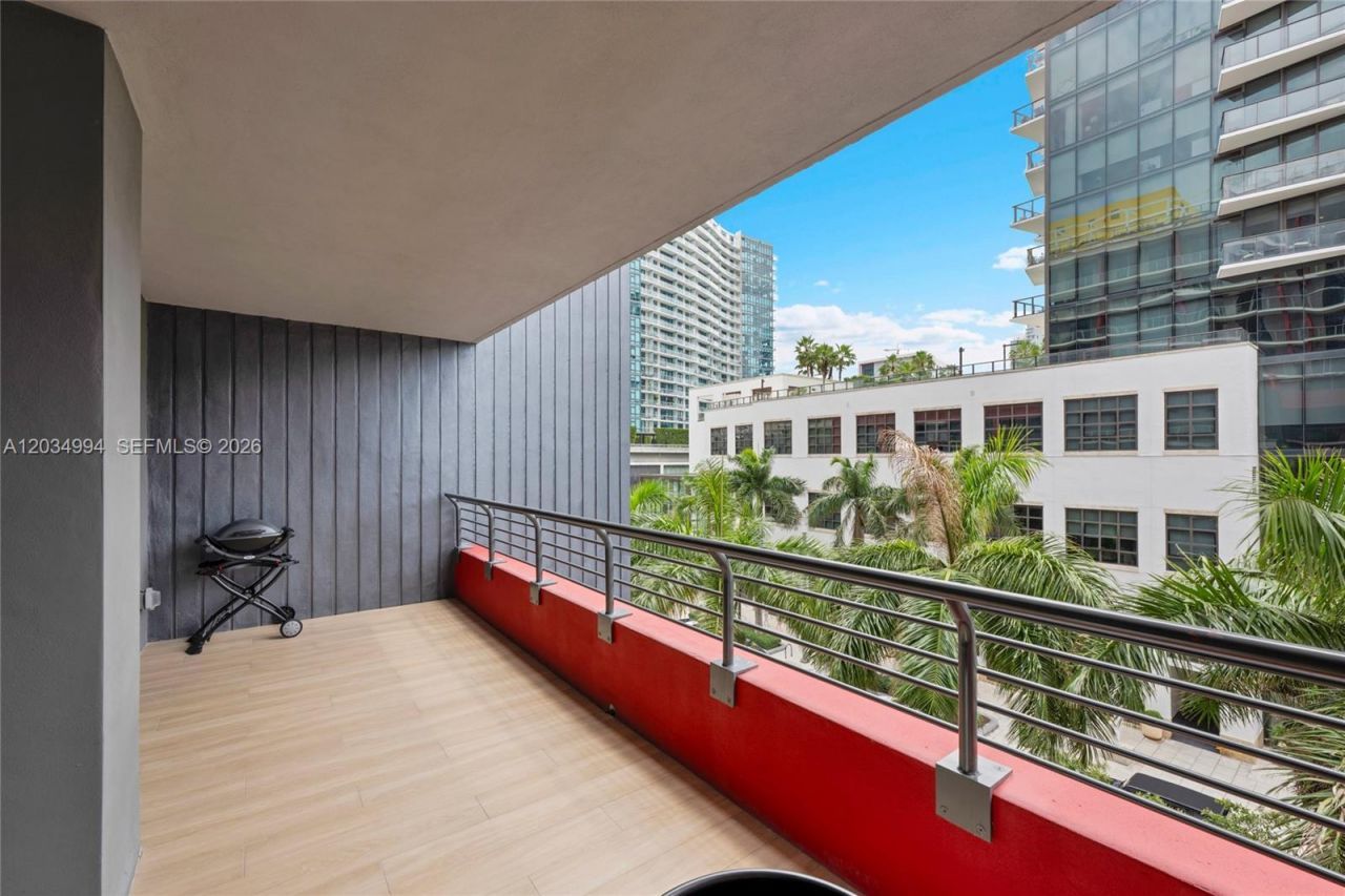 90 NE 32nd , Unit 406, Miami, FL 33127 Photo