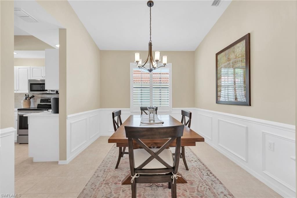 3365 Grand Cypress Dr, Unit 202, Naples, FL 34119 Photo