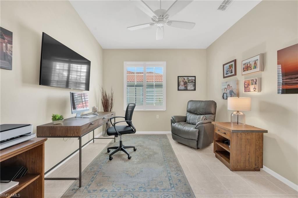 3365 Grand Cypress Dr, Unit 202, Naples, FL 34119 Photo
